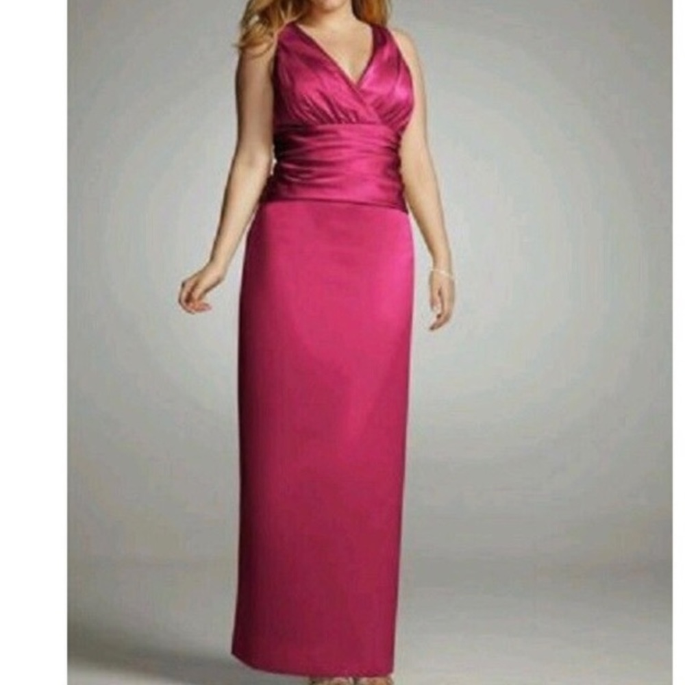 David’s Bridal Satin V-Neck dress slim skirt